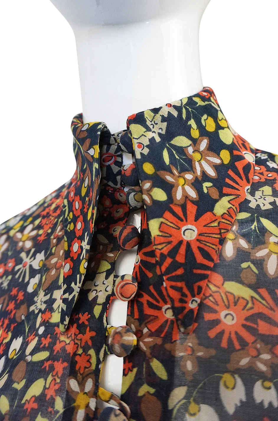 1960s Lee Bender for Bus Stop Bell Sleeve Dress