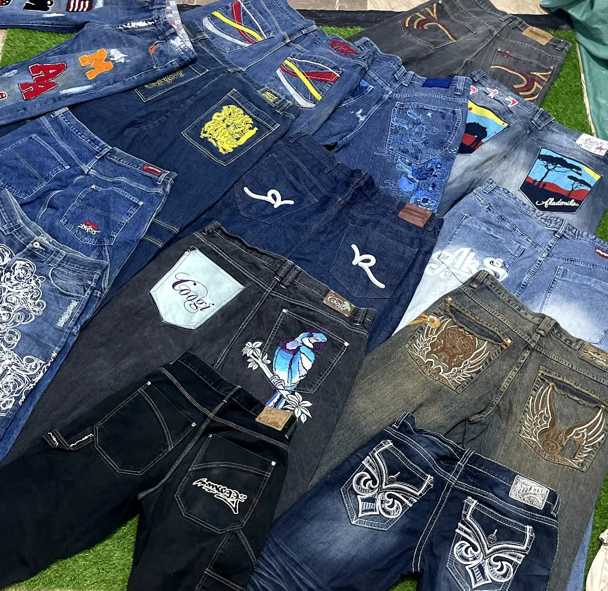 Luxury & Hip Hop Baggy Jeans 25 Pieces   1 Gift 🎁