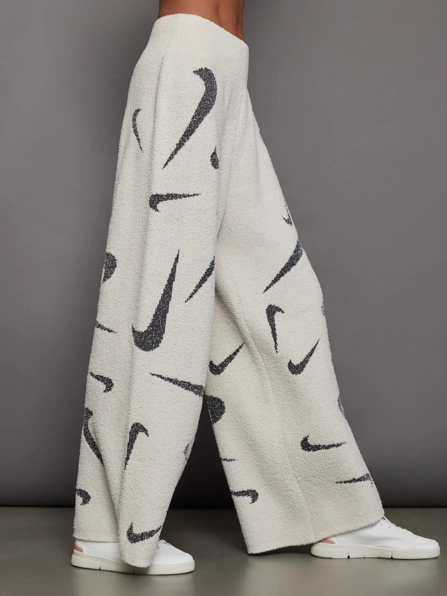 Nike Sportswear Phoenix Cozy Boucle Pant- Earth/LT Orewood Brn